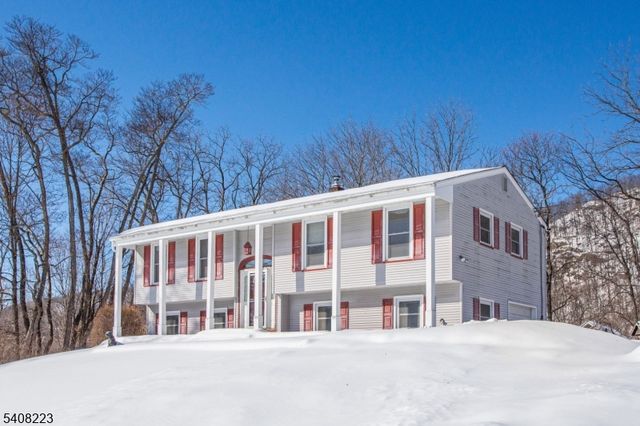 643 County Rd 517, Vernon Twp., NJ 07461