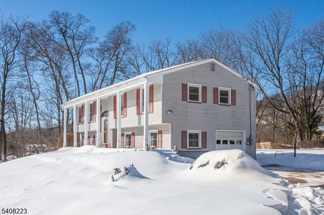 643 County Rd 517, Vernon Twp., NJ 07461