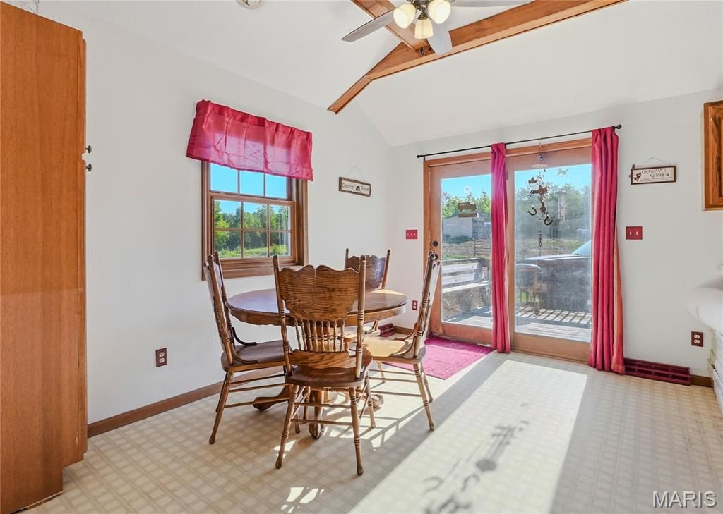 Image 11 of property listing at 8700 N Hartley Road, Hallsville, MO 65255