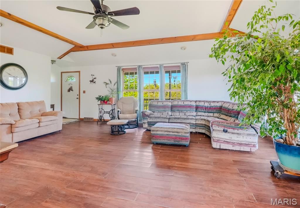 Image 10 of property listing at 8700 N Hartley Road, Hallsville, MO 65255