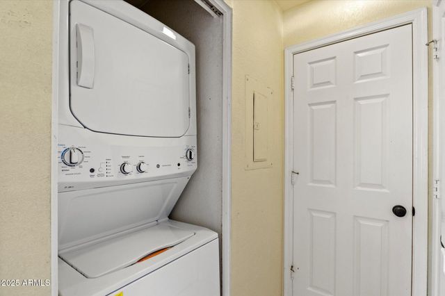 2333 E SOUTHERN Avenue 2080, Tempe, AZ 85282