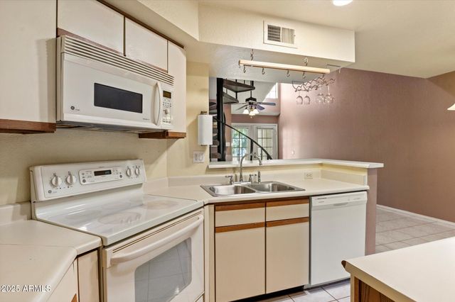 2333 E SOUTHERN Avenue 2080, Tempe, AZ 85282