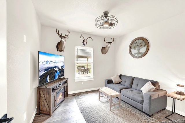1474 County Road 342, La Vernia, TX 78121