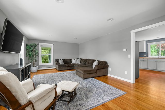 284 Bragg's Lane, Barnstable, MA 02630