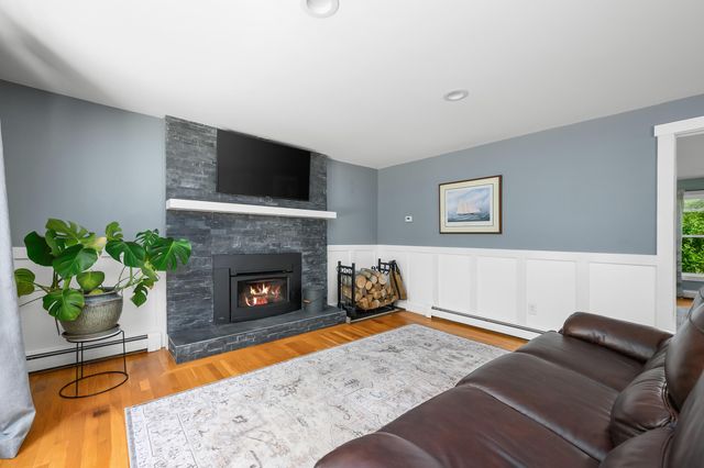 284 Bragg's Lane, Barnstable, MA 02630