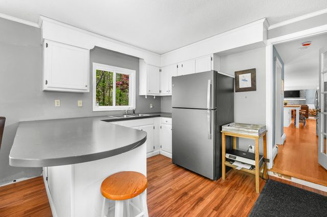 284 Bragg's Lane, Barnstable, MA 02630
