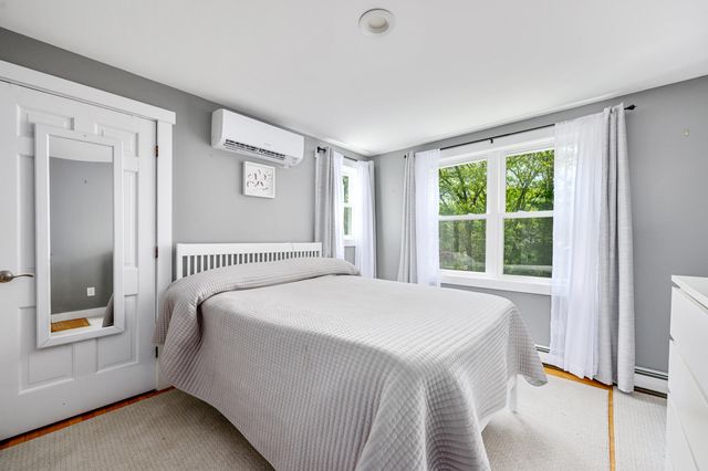 284 Bragg's Lane, Barnstable, MA 02630