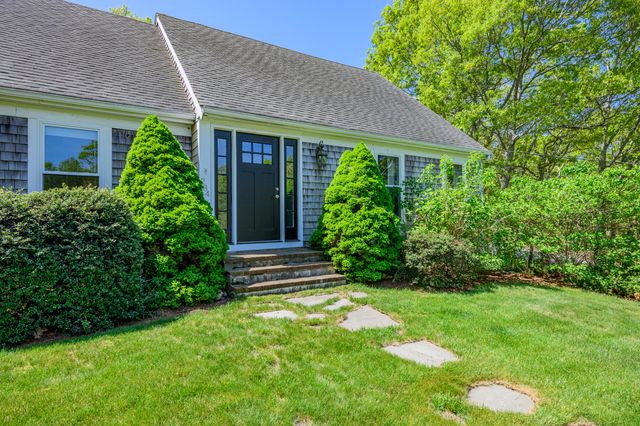284 Bragg's Lane, Barnstable, MA 02630
