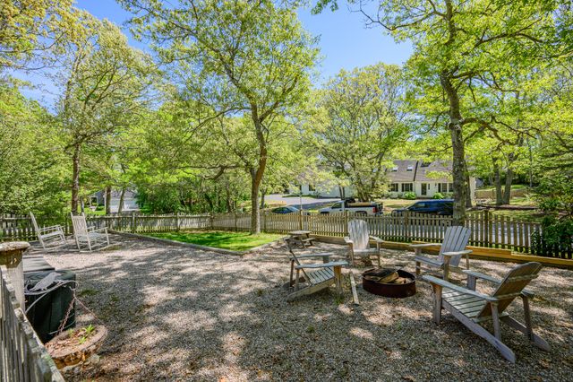 284 Bragg's Lane, Barnstable, MA 02630