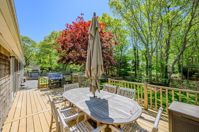 284 Bragg's Lane, Barnstable, MA 02630