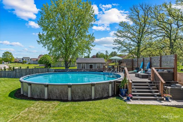 1000 Persimmon Drive, Genoa, IL 60135