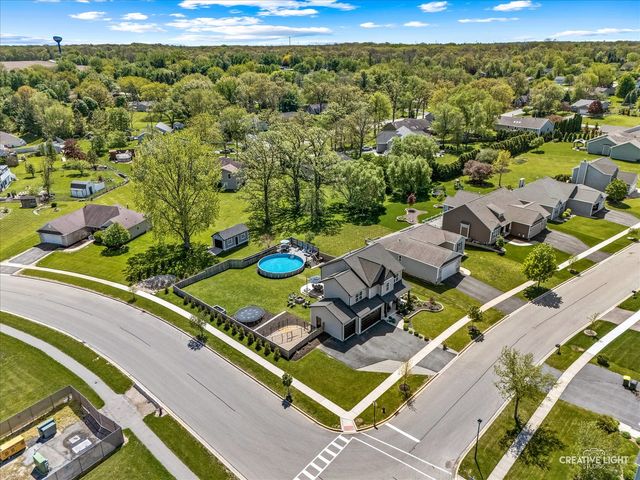 1000 Persimmon Drive, Genoa, IL 60135