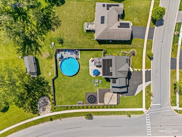 1000 Persimmon Drive, Genoa, IL 60135