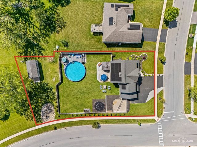 1000 Persimmon Drive, Genoa, IL 60135