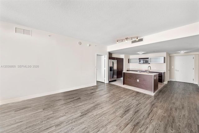 1900 N Bayshore Dr 4504, Miami, FL 33132