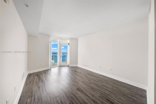1900 N Bayshore Dr 4504, Miami, FL 33132