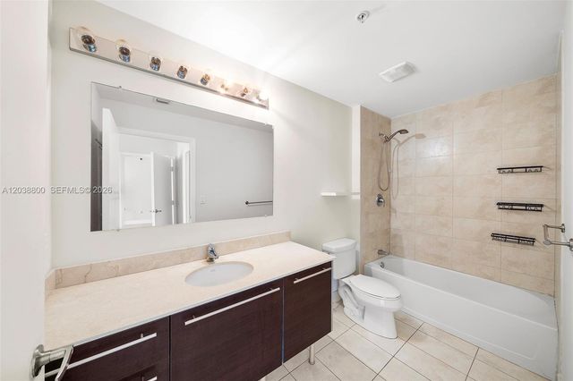 1900 N Bayshore Dr 4504, Miami, FL 33132