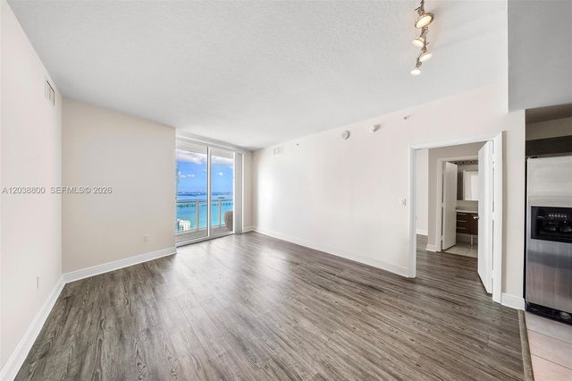 1900 N Bayshore Dr 4504, Miami, FL 33132
