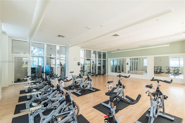 1900 N Bayshore Dr 4504, Miami, FL 33132