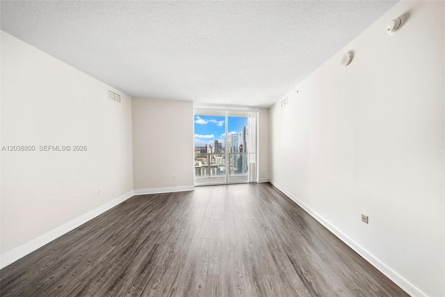 1900 N Bayshore Dr 4504, Miami, FL 33132