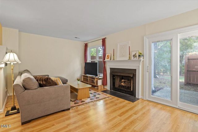 104 Sir Richard Lane, Chapel Hill, NC 27517
