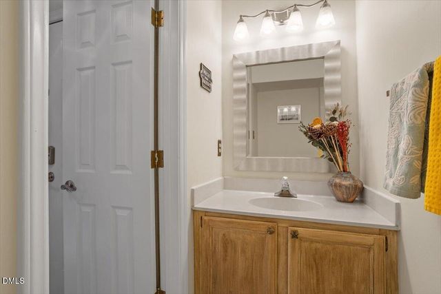104 Sir Richard Lane, Chapel Hill, NC 27517