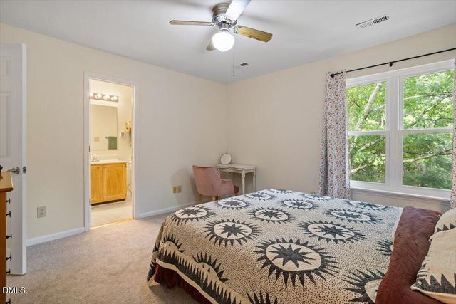 104 Sir Richard Lane, Chapel Hill, NC 27517