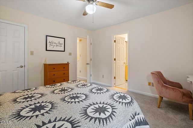 104 Sir Richard Lane, Chapel Hill, NC 27517