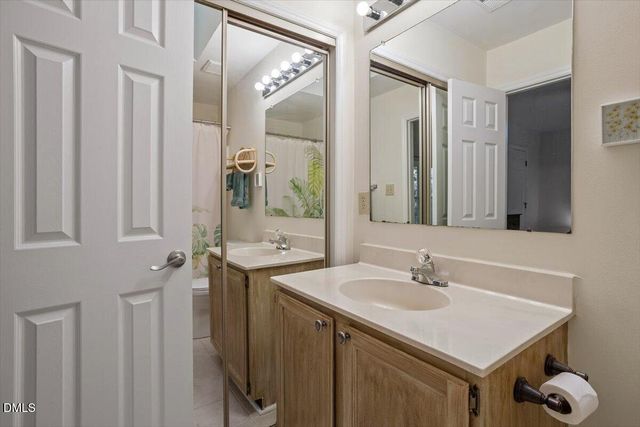 104 Sir Richard Lane, Chapel Hill, NC 27517
