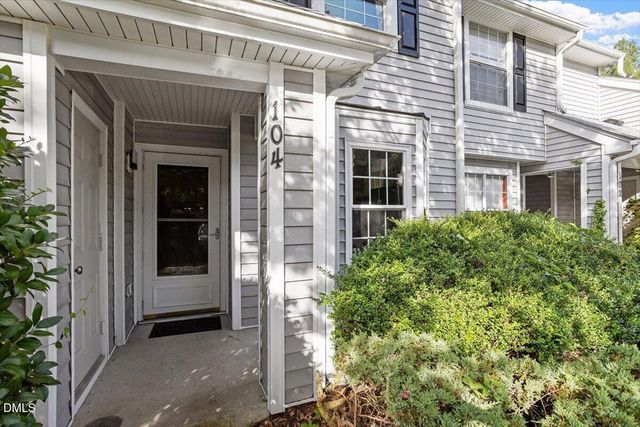 104 Sir Richard Lane, Chapel Hill, NC 27517