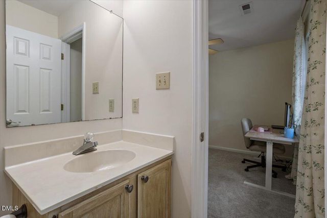 104 Sir Richard Lane, Chapel Hill, NC 27517