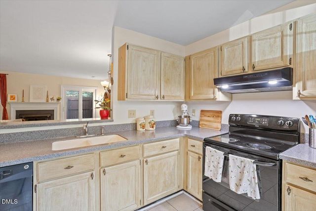 104 Sir Richard Lane, Chapel Hill, NC 27517
