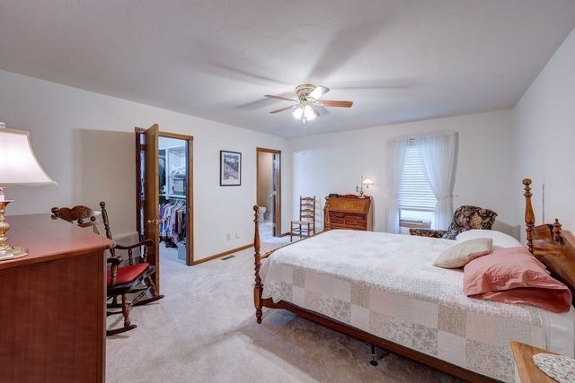 3103 Cabrillo Dr, Winfield, KS 67156