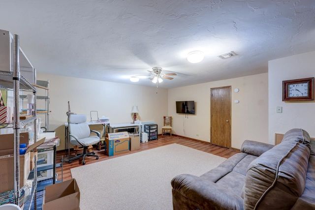 3103 Cabrillo Dr, Winfield, KS 67156