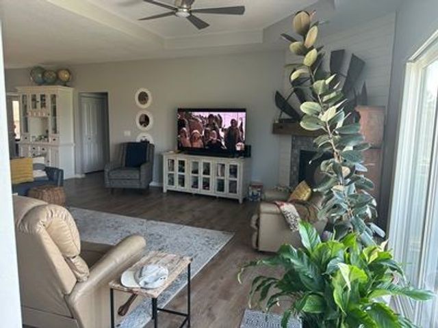 621 Sawgrass None, Norwalk, IA 50211