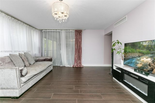 20291 NE 30th Ave PH-10, Aventura, FL 33180