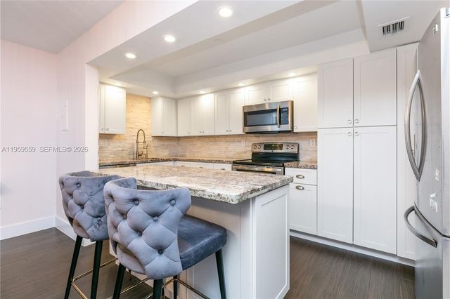 20291 NE 30th Ave PH-10, Aventura, FL 33180