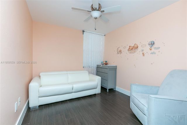 20291 NE 30th Ave PH-10, Aventura, FL 33180