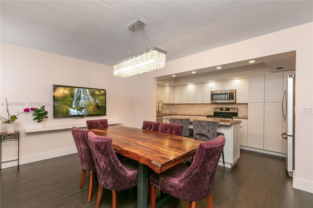 20291 NE 30th Ave PH-10, Aventura, FL 33180