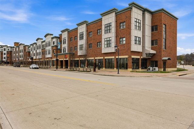 847 Quarry Rd 303, Coralville, IA 52241