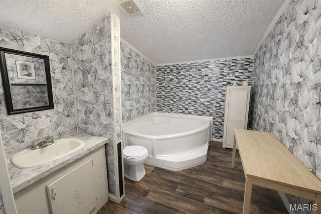 105 Mobile Manor Drive, Troy, MO 63379