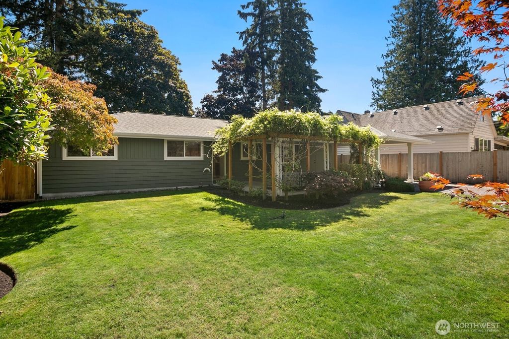 16719 60th Avenue W, Lynnwood, WA 98037