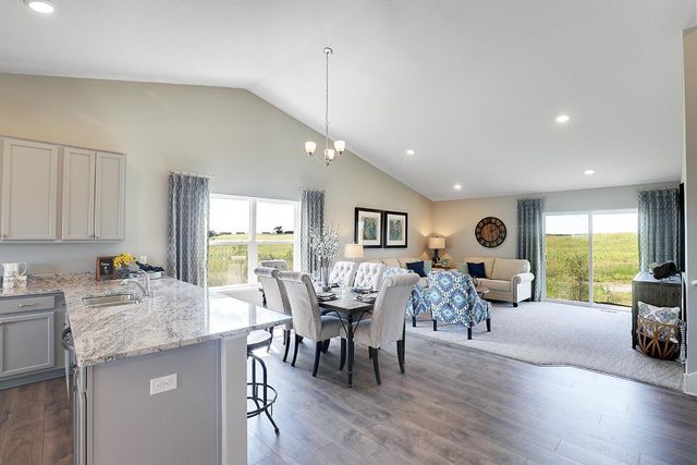 17396 Dulles Lane, Lakeville, MN 55044