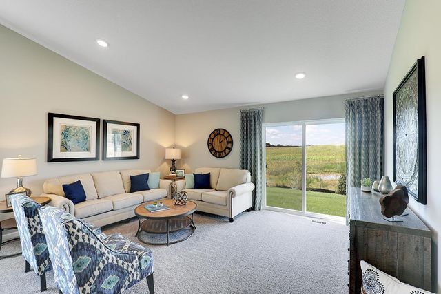17396 Dulles Lane, Lakeville, MN 55044