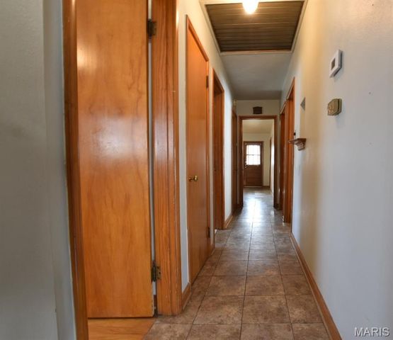 5642 Wilson Avenue, St Louis, MO 63110