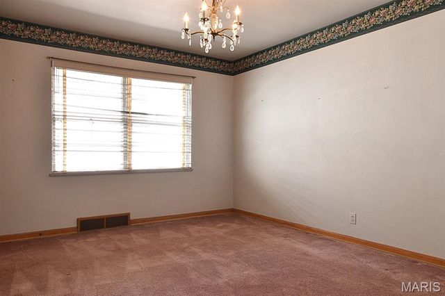 5642 Wilson Avenue, St Louis, MO 63110