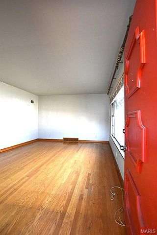 5642 Wilson Avenue, St Louis, MO 63110