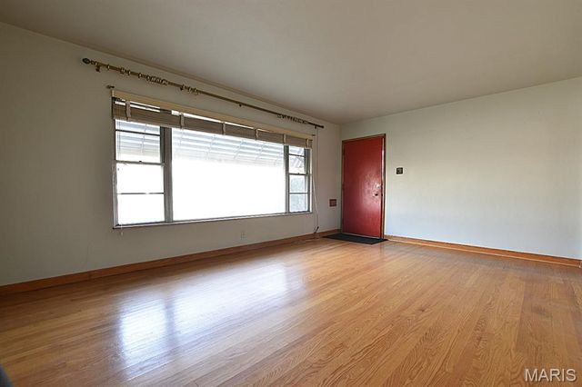 5642 Wilson Avenue, St Louis, MO 63110