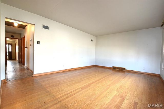 5642 Wilson Avenue, St Louis, MO 63110