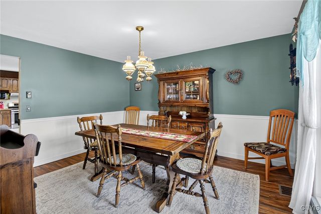 8311 Greenview Dr, Rome, NY 13440